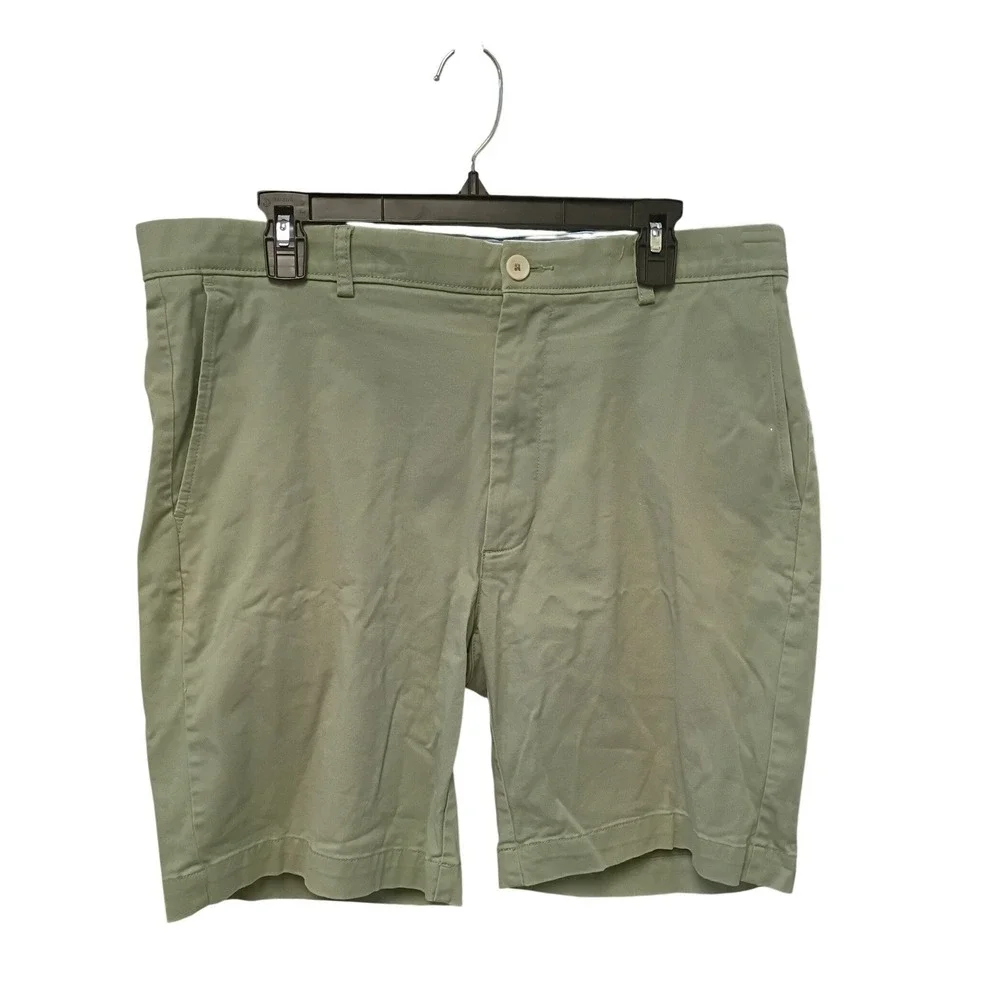Roundtree & Yorke Mens Sage Green Flat Front Chino Shorts Size 38 Cotton Stretch